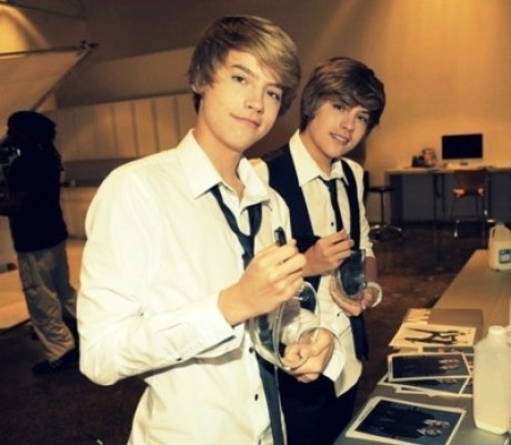 cole-and-dylan-sprouse-289844